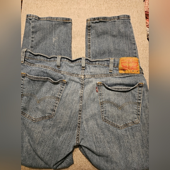Men's Levi's 559 Relaxed Straight Blue Jeans Size 38x30 - Picture 6 of 8